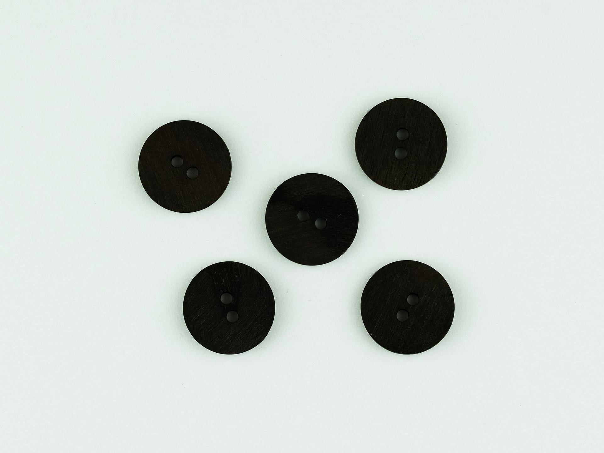 23mm black buffalo horn buttons
